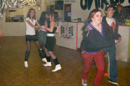 Jugendliche beim Tanzen